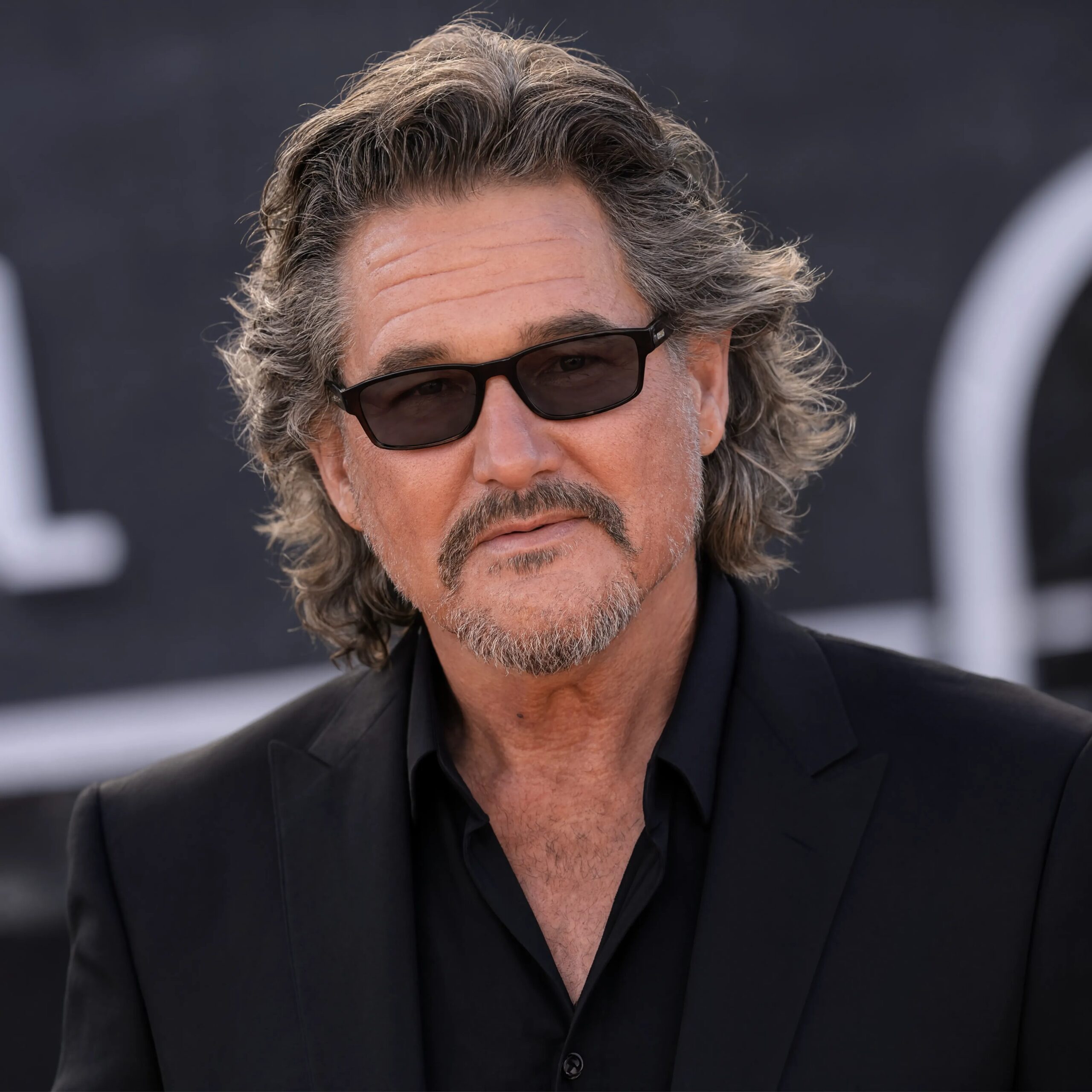 Kurt Russell with sunglasses