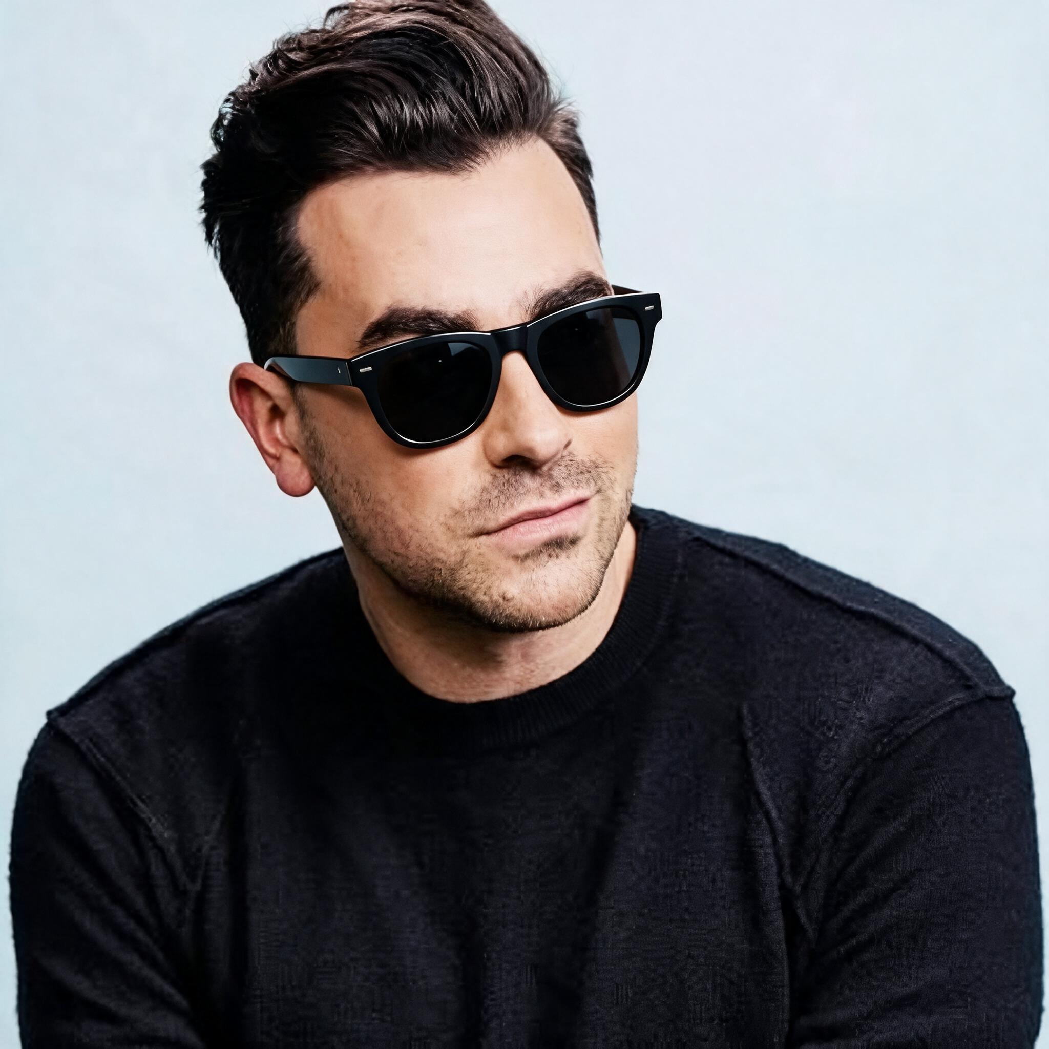 Dan Levy sunglasses